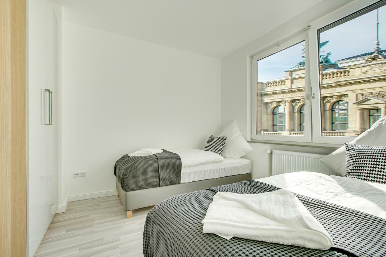 Here Nd * Krefeld