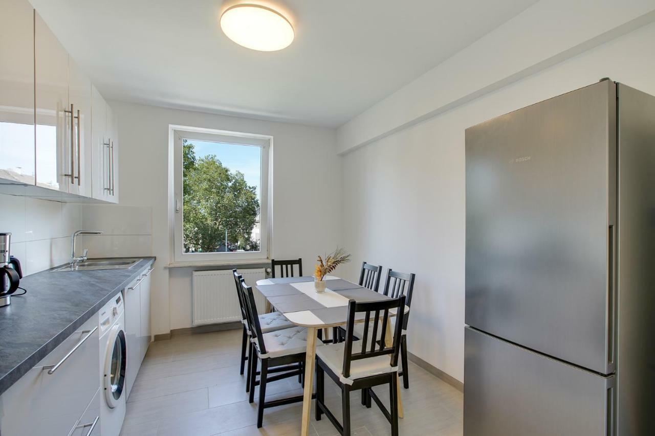 Apartment Here Nd *