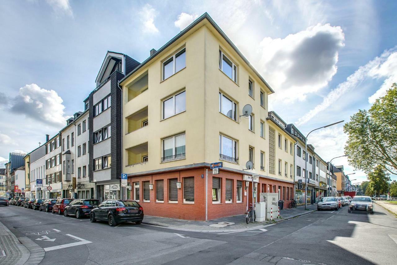 Here Nd Apartment *