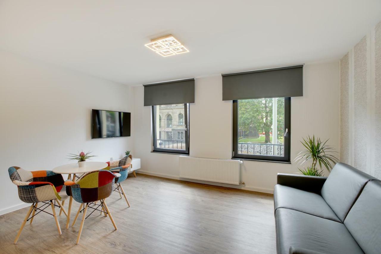 Apartment Here Nd