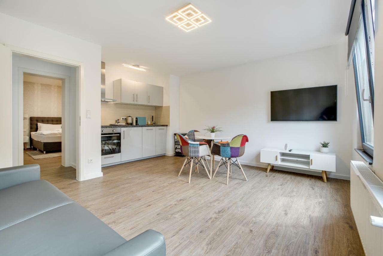 Apartment Here Nd