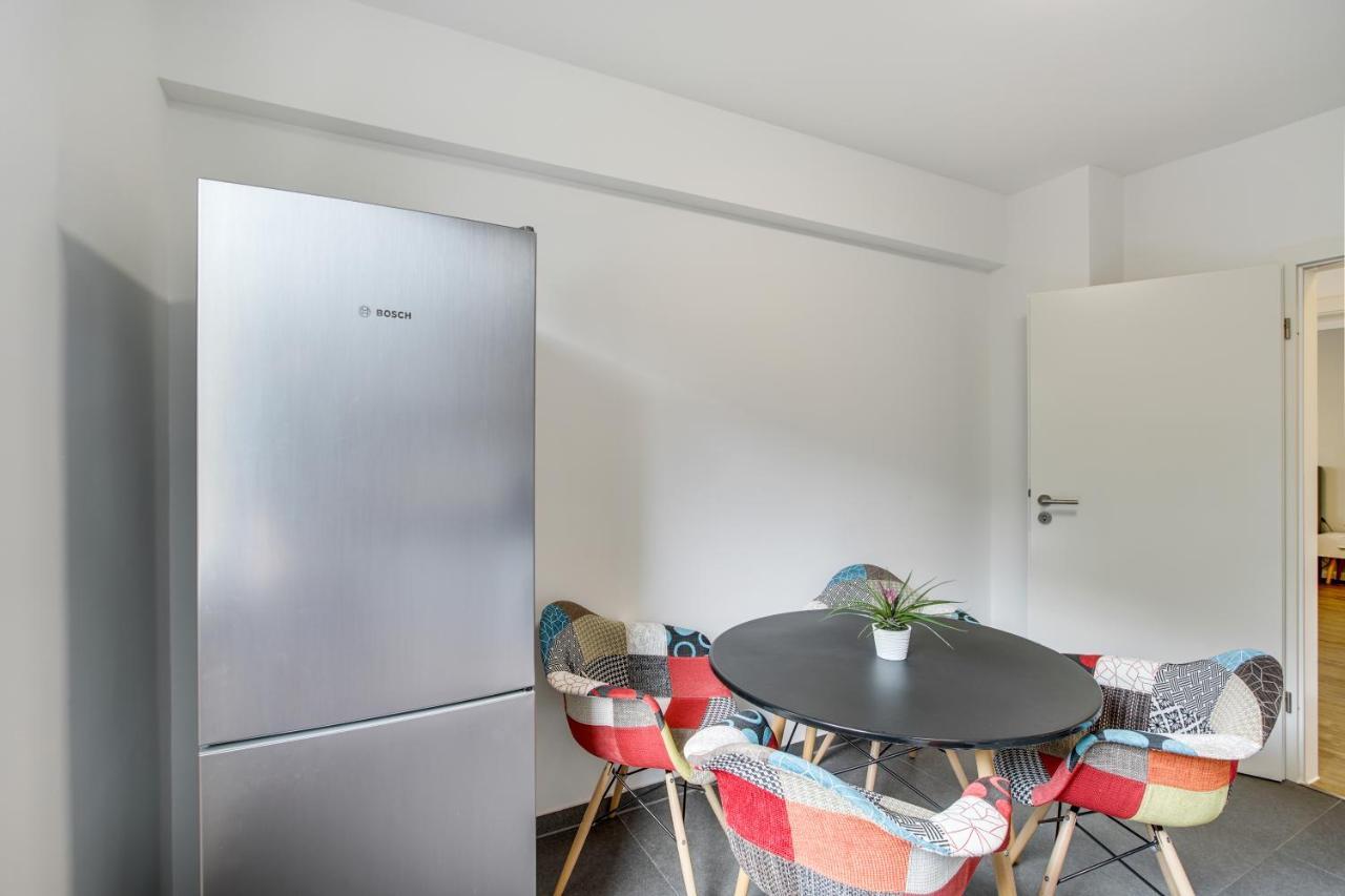 Apartment Here Nd